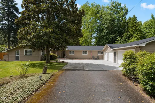 2618 Syringa Drive, Medford, OR 97501