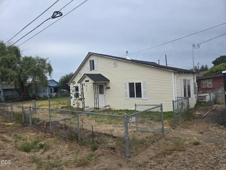 386 S Main Street, Prineville, OR 97754 - #2