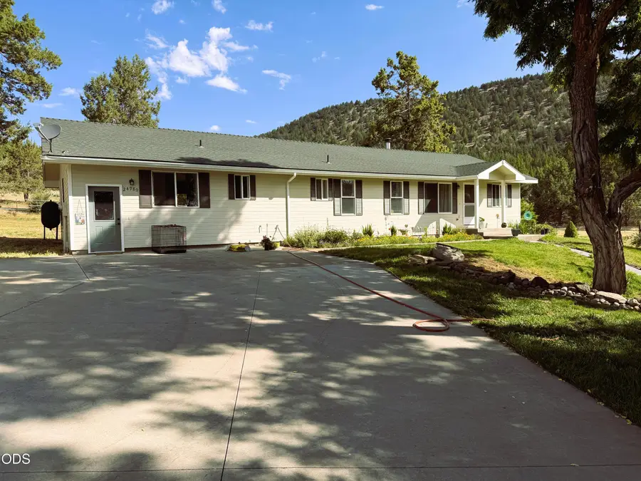 24980 Owens Lane, Klamath Falls, OR 97603 - #2