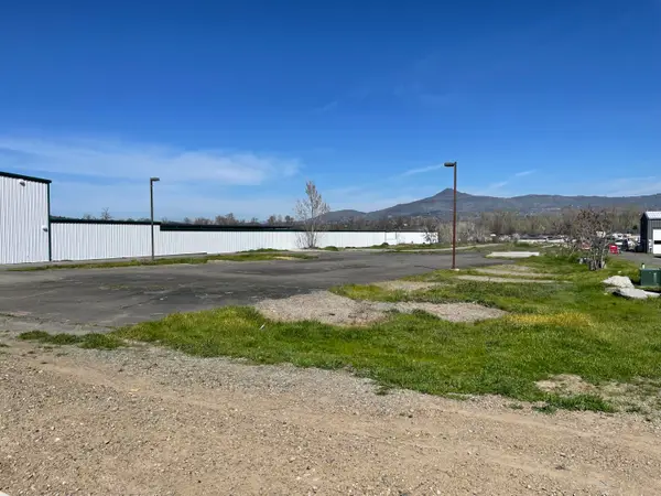 3957 S Pacific Highway, Medford, OR 97501