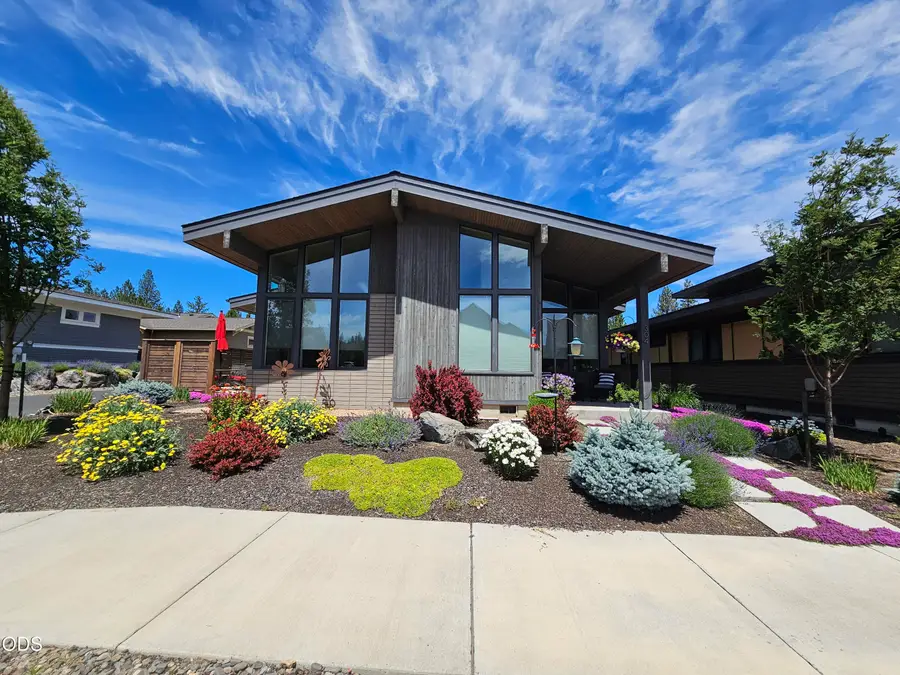 304 W Clearpine, Sisters, OR 97759 - #2