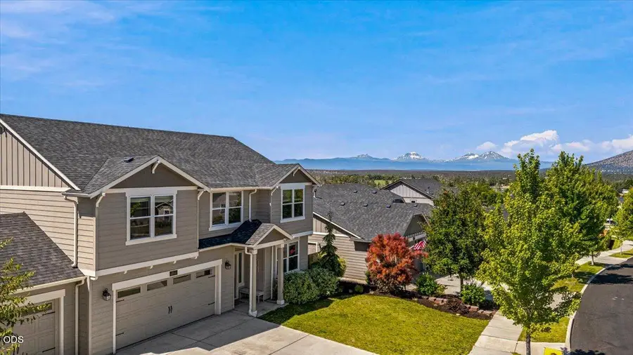 4594 SW Volcano View Way, Redmond, OR 97756 - #2
