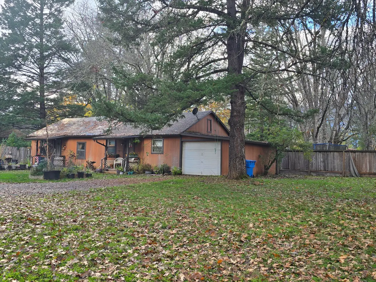 228 W River Street, Cave Junction, OR 97523 - #1