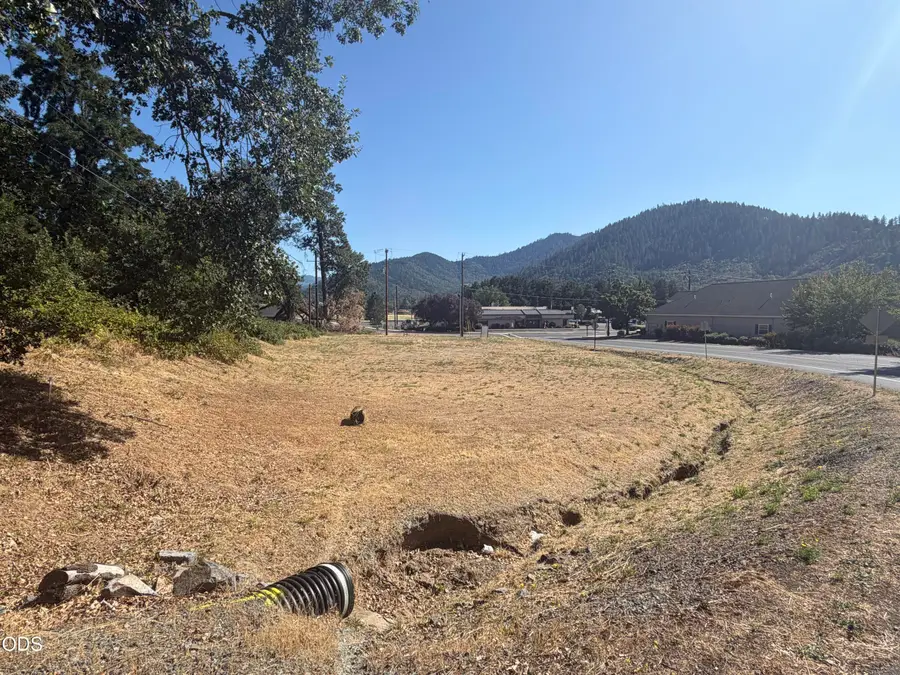 100 E Wards Creek Road #TL900, Rogue River, OR 97537 - #3