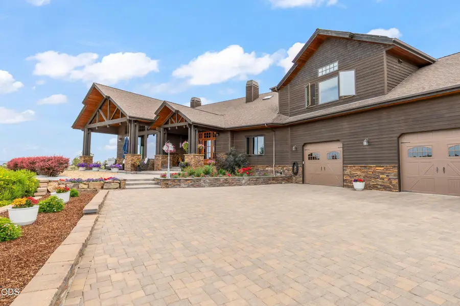 18810 SW Sisters Place, Powell Butte, OR 97753 - #3
