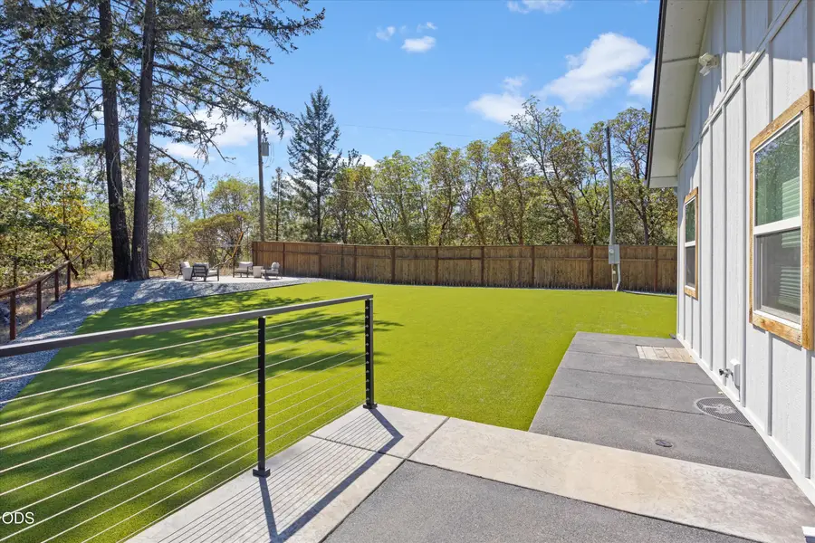 922 Palomino Drive, Grants Pass, OR 97526 - #3