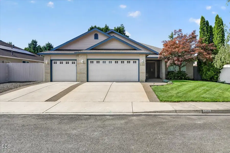 3460 Blue Blossom Drive, Medford, OR 97504 - #2