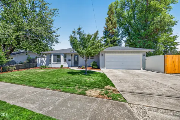 1521 Johnson Street, Medford, OR 97504