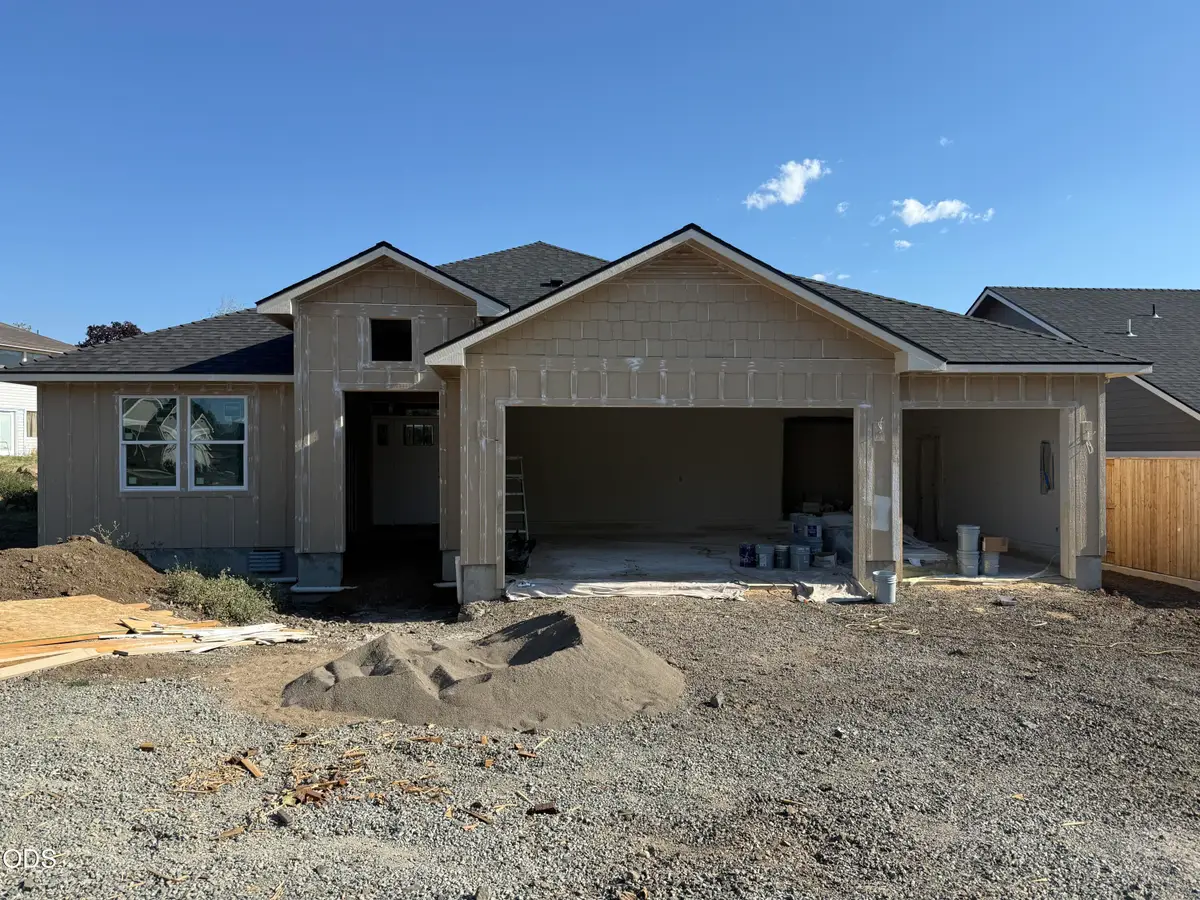 3366 Viewpoint Drive, Medford, OR 97504 - #1
