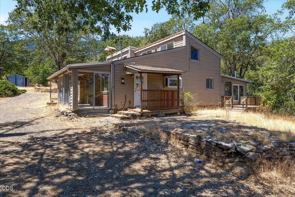 2350 Galls Creek Road, Gold Hill, OR 97525 - #1
