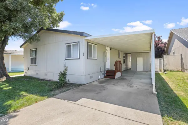 633 E Archwood #UNIT 27, Eagle Point, OR 97524