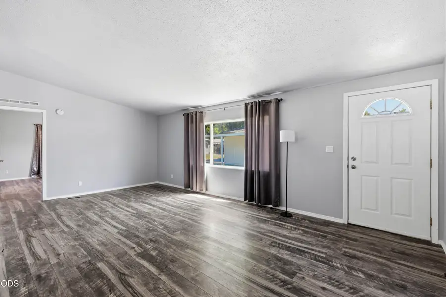 633 E Archwood #UNIT 27, Eagle Point, OR 97524 - #3