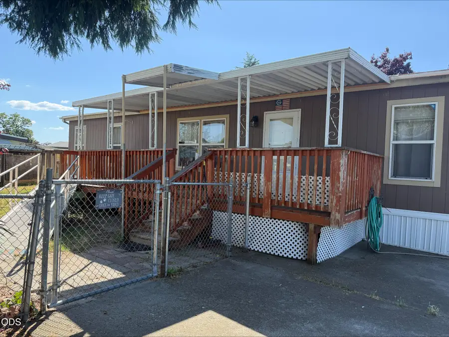 3600 Avenue G #SPC 108, White City, OR 97503 - #2