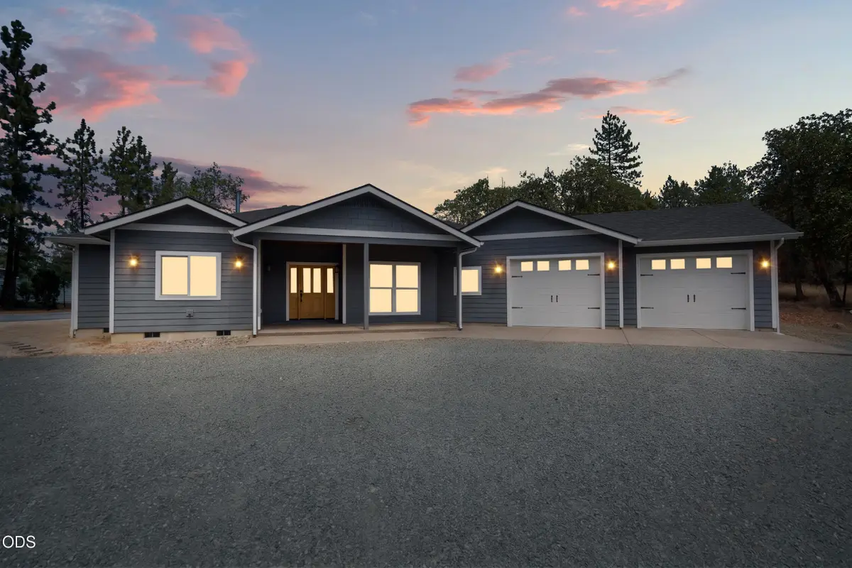 235 Needlewood Drive, Grants Pass, OR 97526 - #1