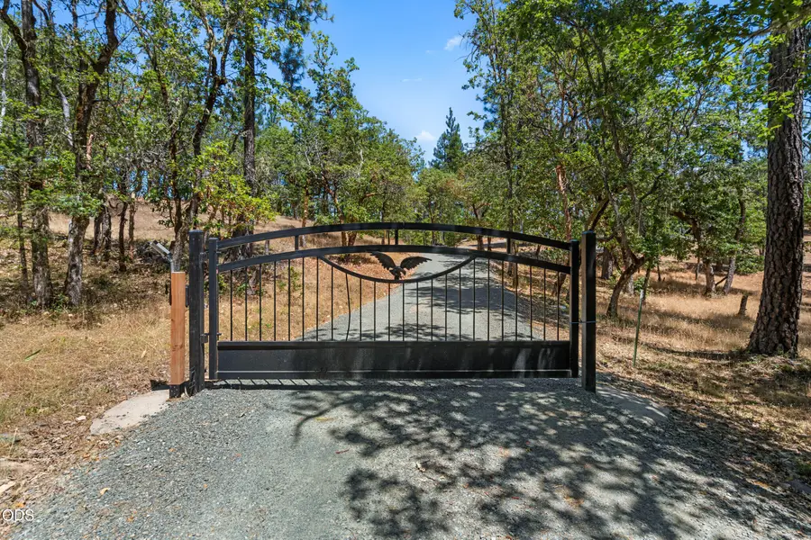 235 Needlewood Drive, Grants Pass, OR 97526 - #3