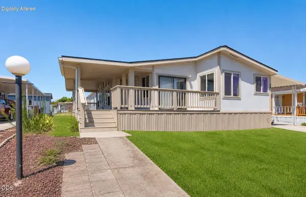4729 S Pacific Highway #39, Phoenix, OR 97535