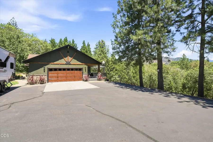 767 Jess Way, Grants Pass, OR 97526 - #3