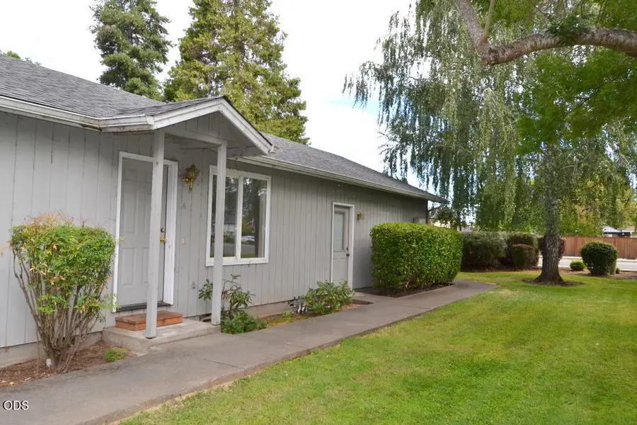 1632 Leonard Road #A & B, Grants Pass, OR 97527 - #2