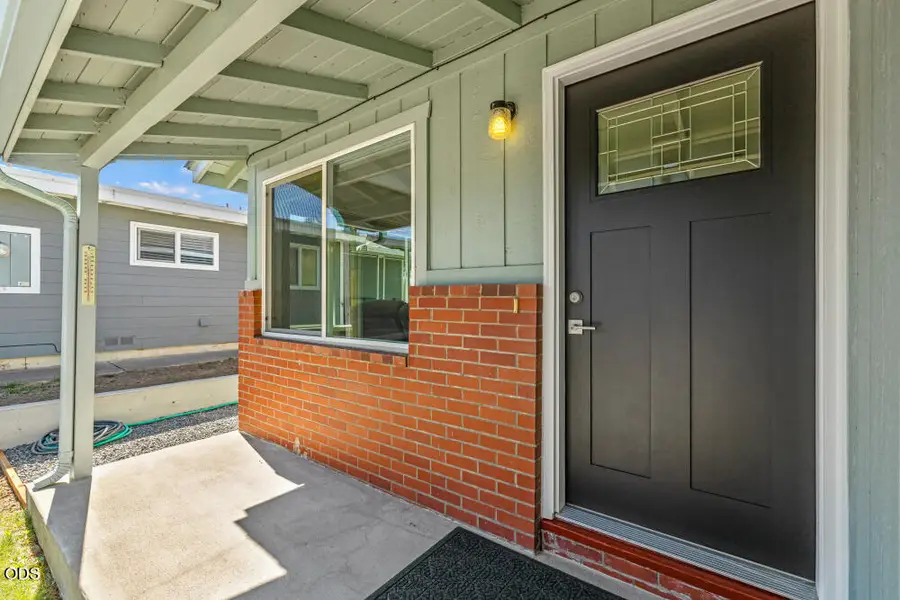 620 Mount Pitt Street, Klamath Falls, OR 97601 - #2