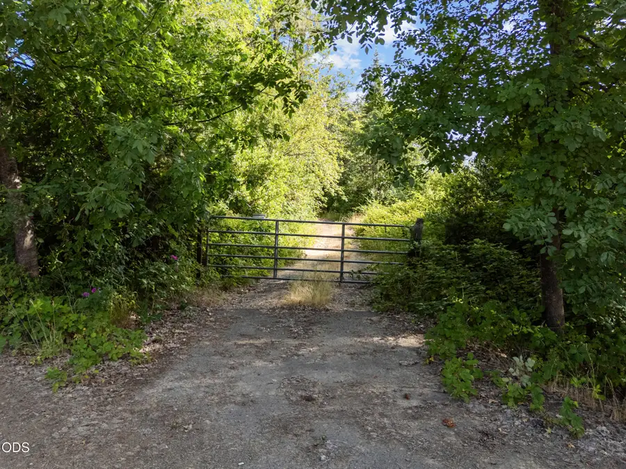 302 River Grove Drive, Cave Junction, OR 97523 - #2