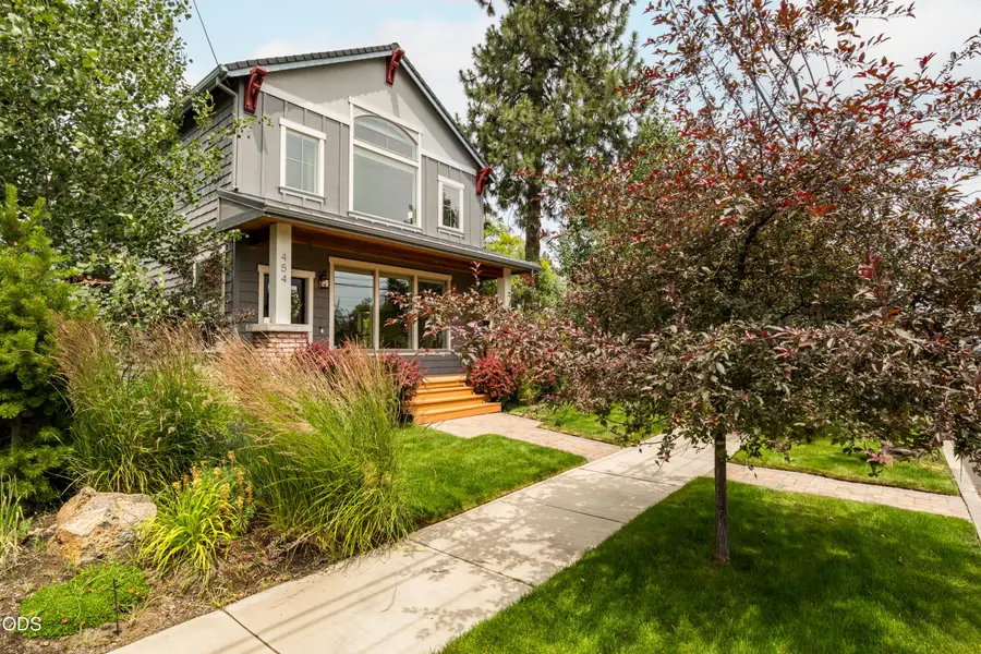 454 NE Burnside Avenue, Bend, OR 97701 - #3