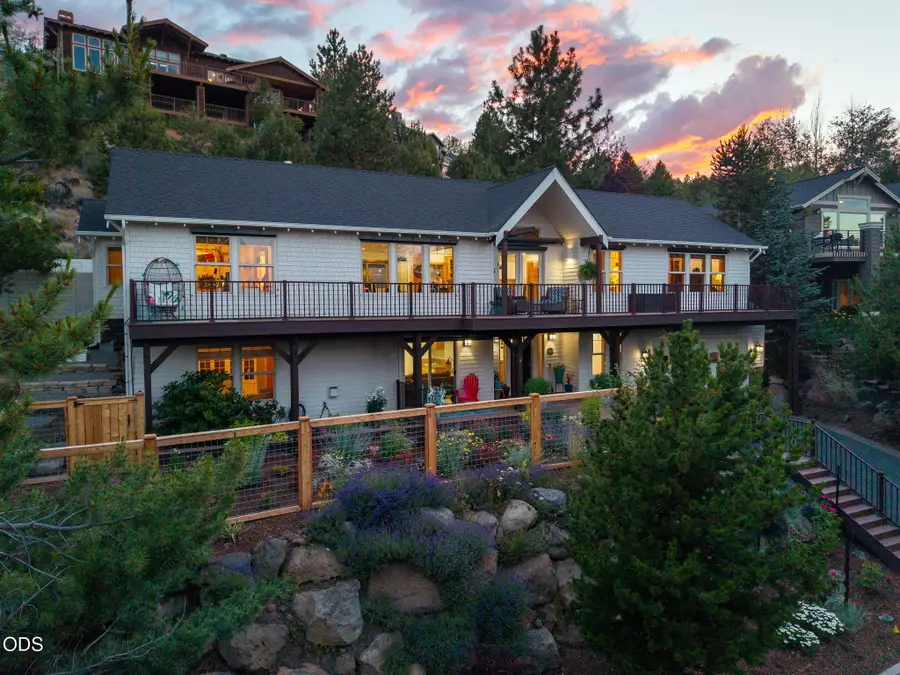 577 NW Greyhawk Avenue, Bend, OR 97703 - #2