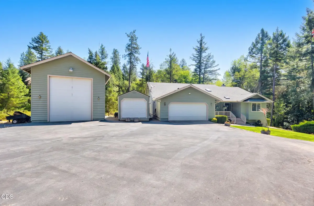 141 N Lappland Drive, Grants Pass, OR 97527 - #1