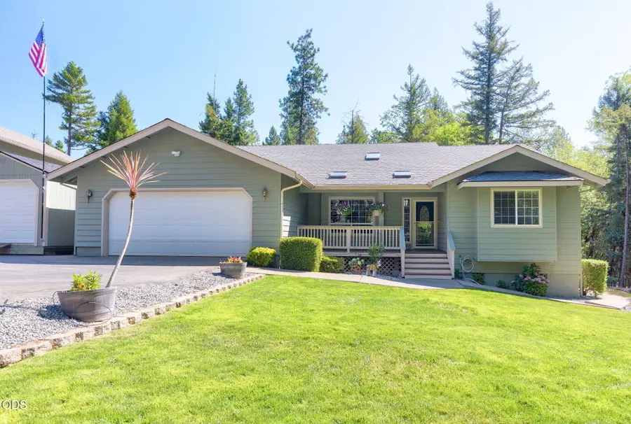 141 N Lappland Drive, Grants Pass, OR 97527 - #2