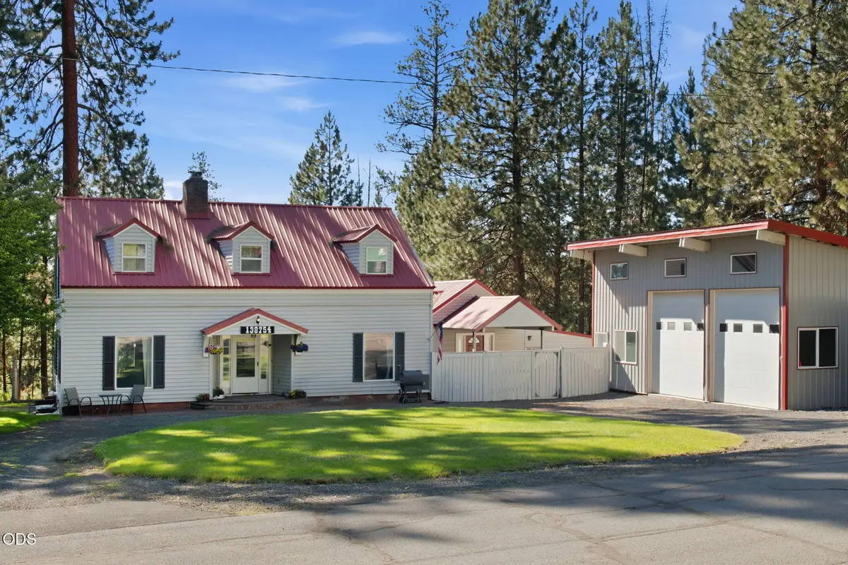 138754 Michigan Avenue, Gilchrist, OR 97737 - #1