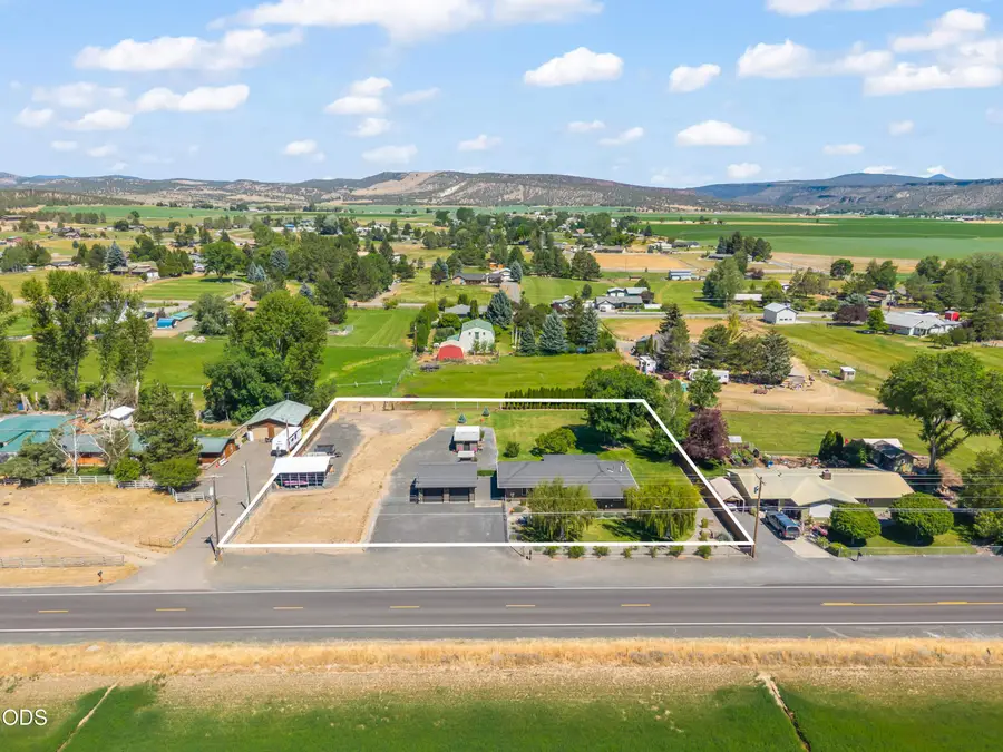 2348 NE Barnes Road, Prineville, OR 97754 - #2