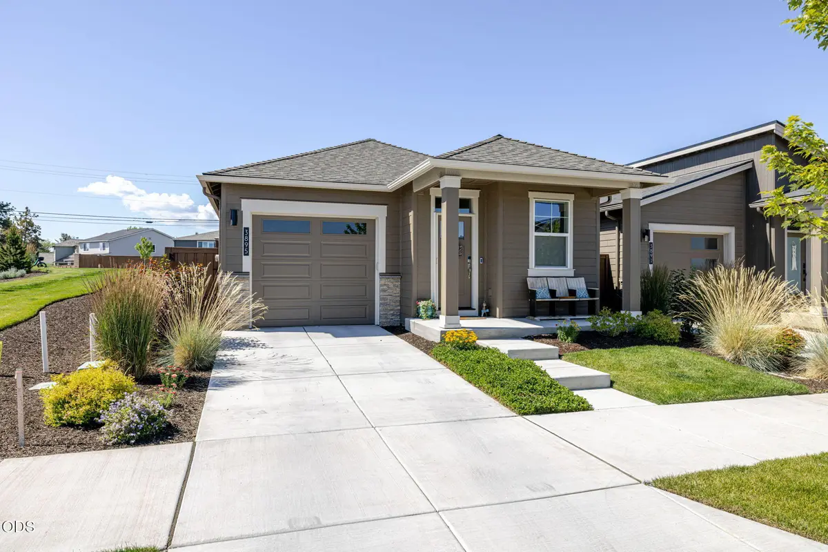 3895 NE Oakside Loop, Bend, OR 97701 - #1