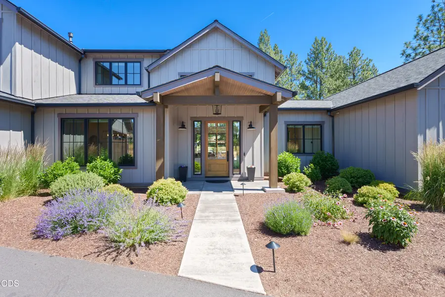 61546 Hosmer Lake Drive, Bend, OR 97702 - #2