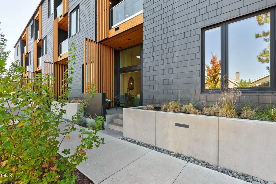 2745 NW Ordway Avenue #205, Bend, OR 97703 - #3