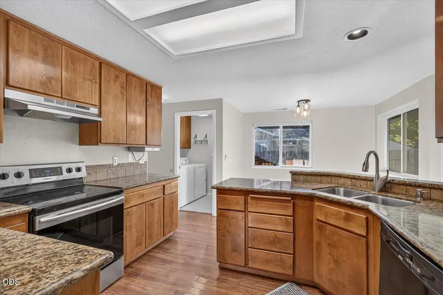 100 Brierwood Drive, Talent, OR 97540 - #2