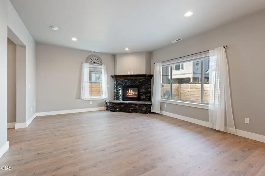 20606 SE Slate Avenue, Bend, OR 97702 - #3