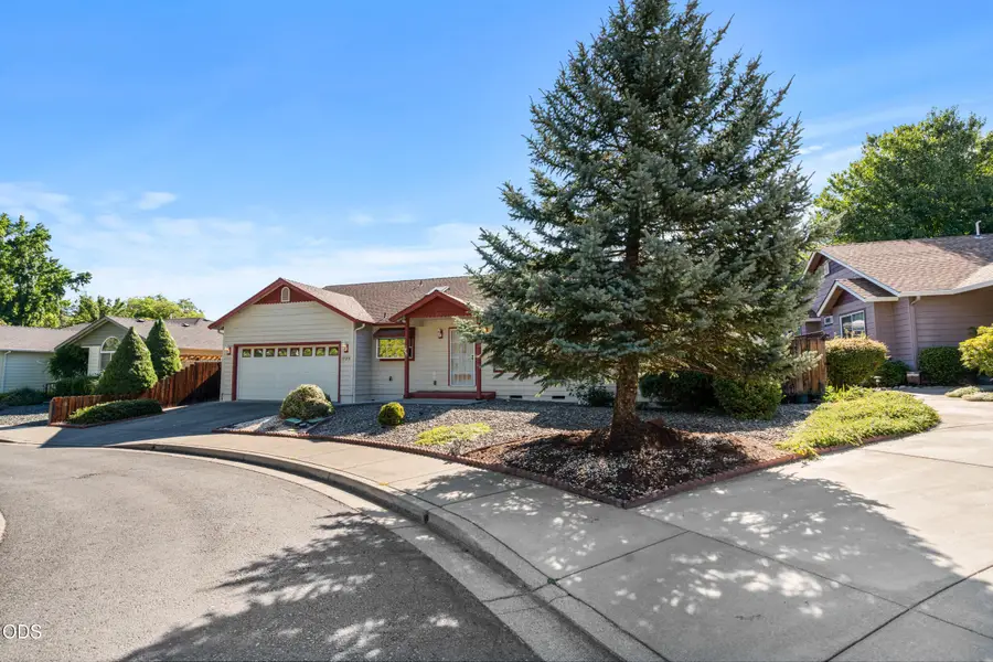 1785 SE Brookhurst Way, Grants Pass, OR 97527 - #3