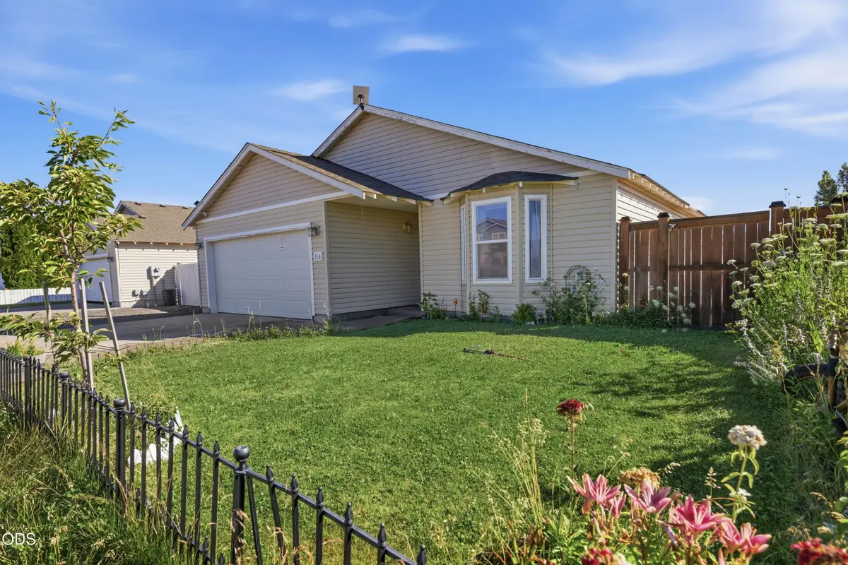 316 Center Ridge Drive, Culver, OR 97734 - #1