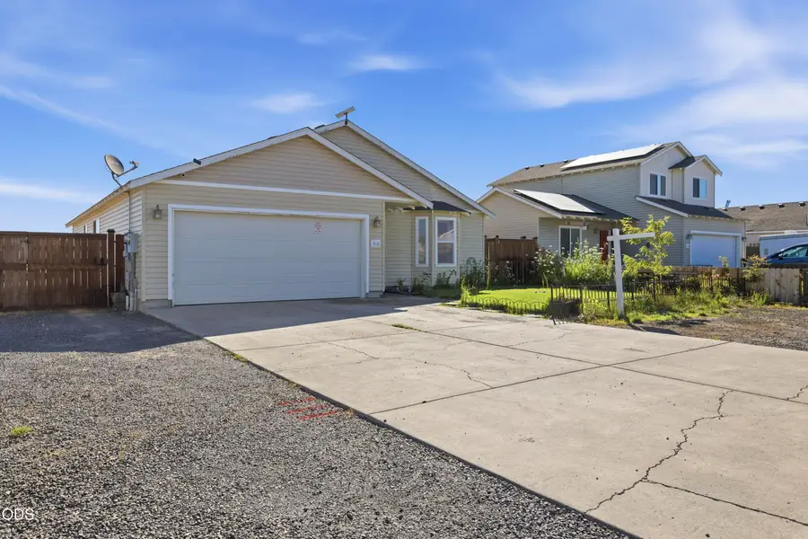 316 Center Ridge Drive, Culver, OR 97734 - #3