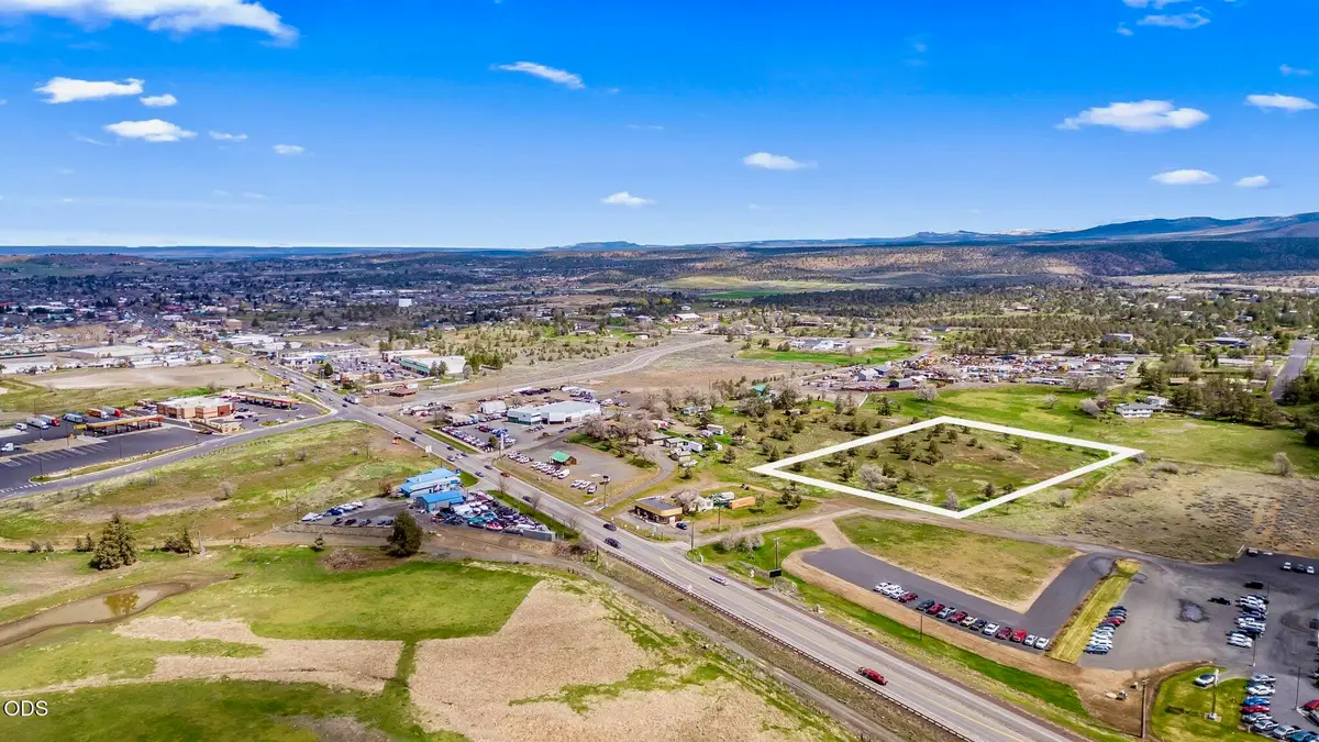 1865 SW Chevrolet Drive, Madras, OR 97741 - #1