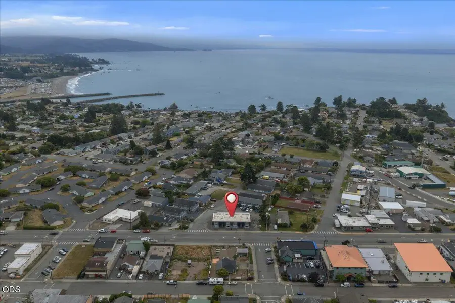 529 Railroad Street, Brookings, OR 97415 - #2