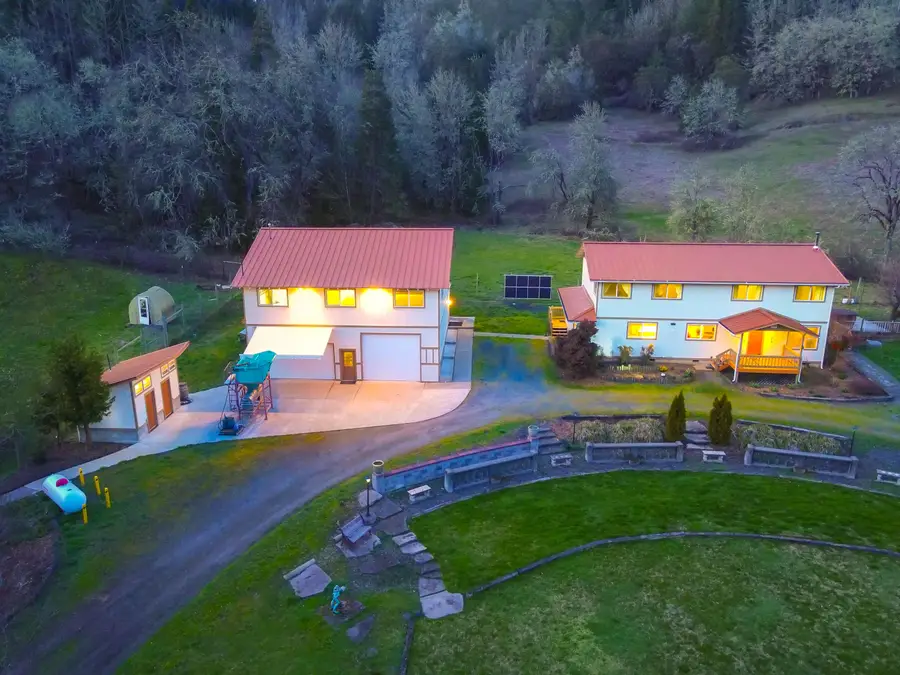375 Porter Creek Road, Winston, OR 97496 - #2