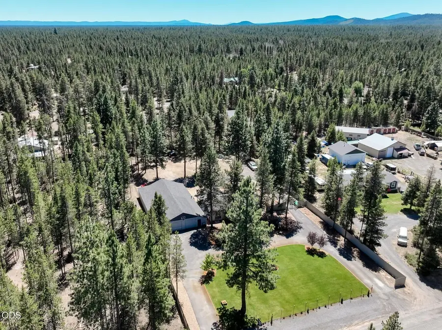 15775 Twin Drive, La Pine, OR 97739 - #3