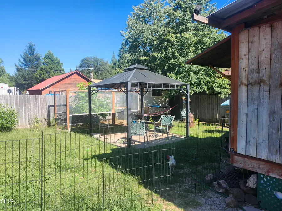 805 Redwood Avenue, Butte Falls, OR 97522 - #2