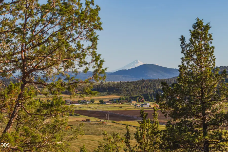 1116 Vine Maple Drive, Klamath Falls, OR 97601 - #3