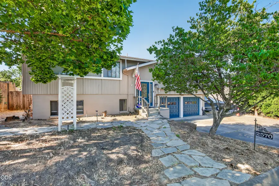 2570 Samoan Way, Medford, OR 97504 - #3