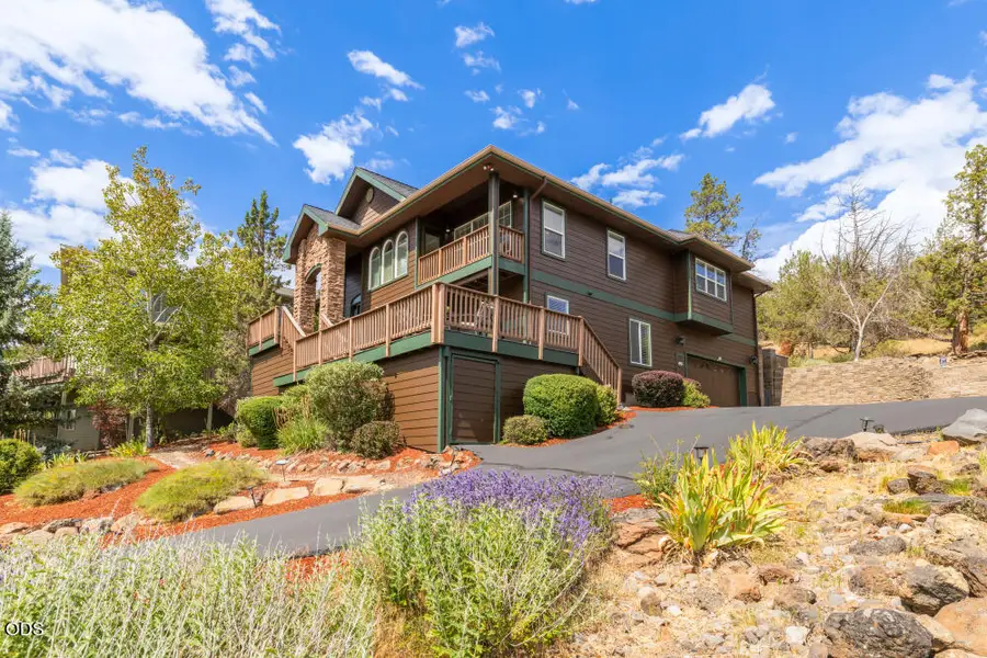 9629 Kestrel Road, Klamath Falls, OR 97601 - #3