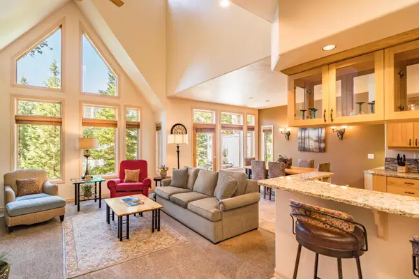 57074 Peppermill Circle #33-E, Sunriver, OR 97707