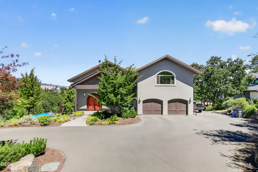 167 Tessa Lane, Ashland, OR 97520 - #2
