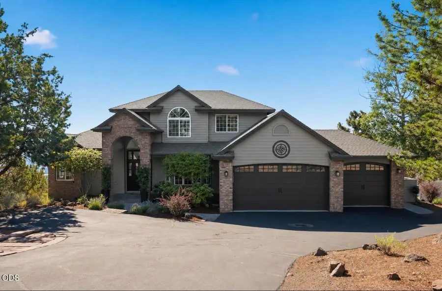 1019 NW Hale Court, Bend, OR 97703 - #3