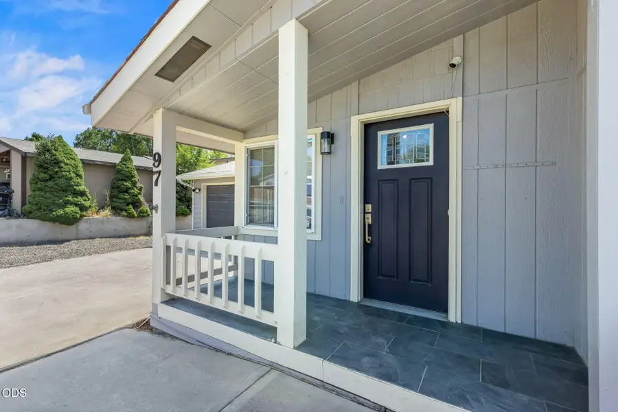 97 SE J Street, Madras, OR 97741 - #2